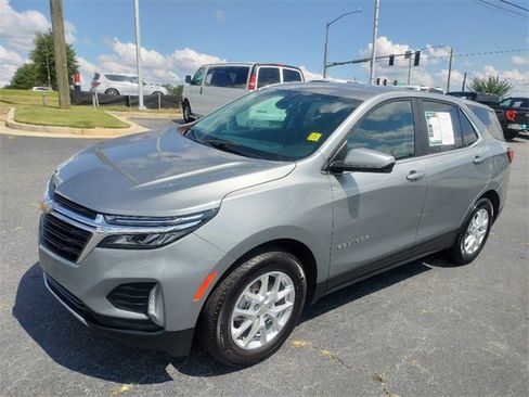 Used 2024 Chevrolet Equinox LT w/ LPO, Floor Liner Package image 3