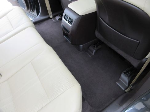 Used 2017 Lexus RX 450h AWD w/ Luxury Package image 21