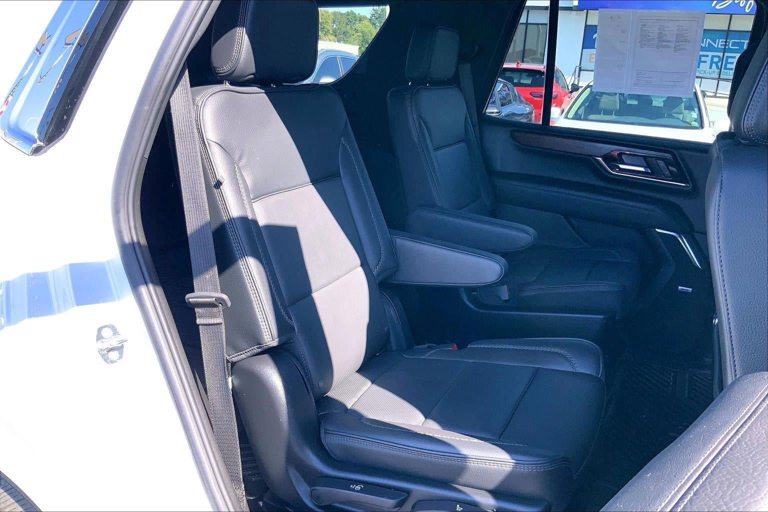 Used 2026 GMC Yukon Denali AWD/4WD image 22