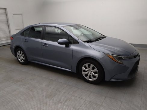 Used 2021 Toyota Corolla LE image 11