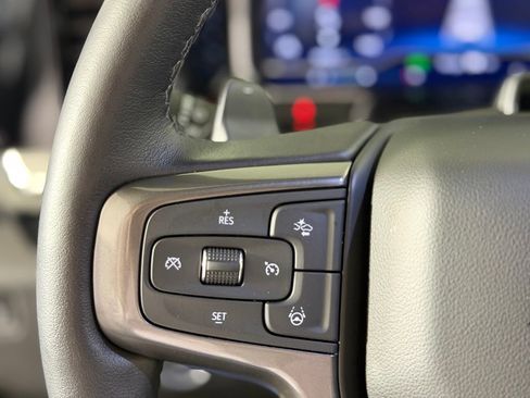 Certified 2025 Chevrolet Silverado 1500 High Country w/ Midnight Edition AWD/4WD image 26