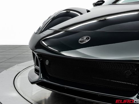 New 2025 Lotus Emira image 12