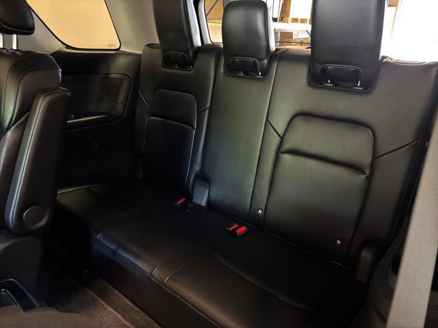 Used 2024 Nissan Pathfinder SL w/ SL Premium Package AWD/4WD image 17