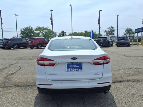 Certified 2020 Ford Fusion SE FWD image 6