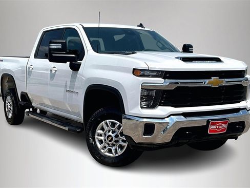 Certified 2024 Chevrolet Silverado 2500 LT image 1