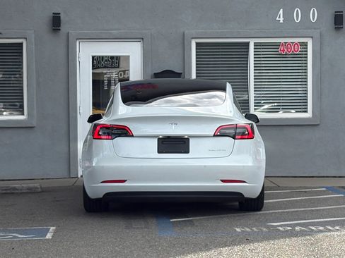 Used 2022 Tesla Model 3 Long Range AWD/4WD image 6