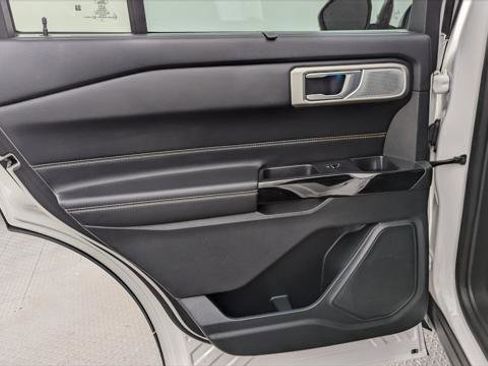 Used 2022 Ford Explorer ST w/ Equipment Group 401A image 16