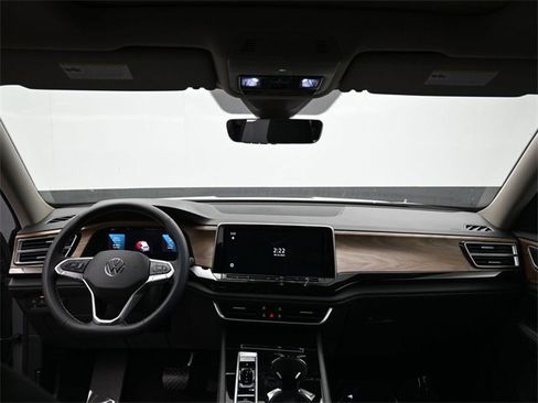 New 2026 Volkswagen Atlas SE image 10