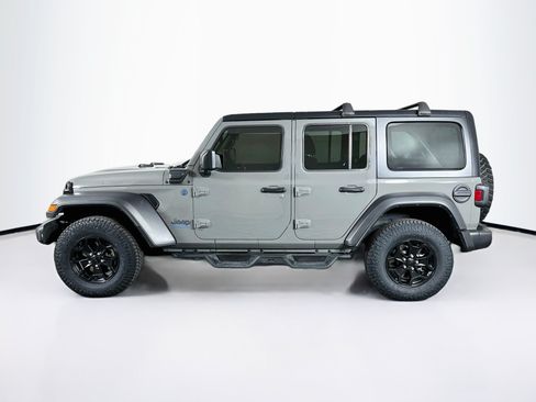 Used 2023 Jeep Wrangler Unlimited w/ Cold Weather Group AWD/4WD image 4