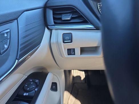 Used 2023 Cadillac CT4 Luxury image 17