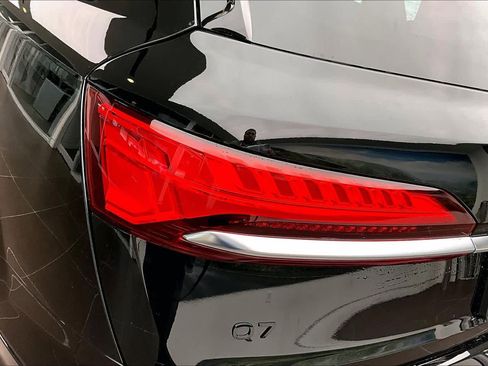 Used 2025 Audi Q7 Premium Plus image 28