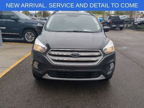 Used 2018 Ford Escape SE w/ SE Sync 3 Package AWD/4WD image 10
