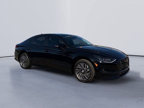 Certified 2023 Hyundai Sonata Limited image 1