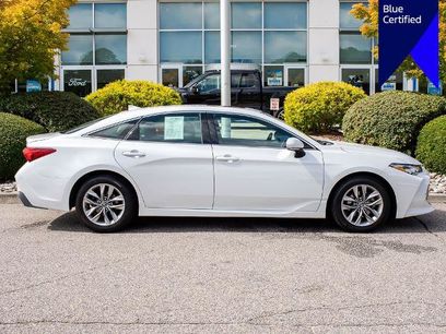 Used 2019 Toyota Avalon XLE w/ Moonroof Package