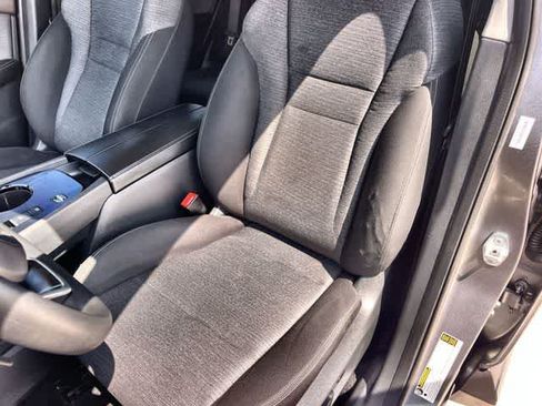Used 2021 Nissan Rogue SV FWD image 11