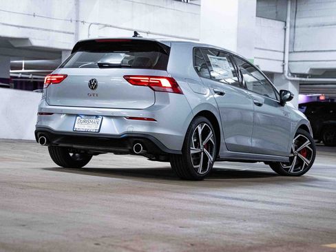 New 2026 Volkswagen GTI SE FWD image 6