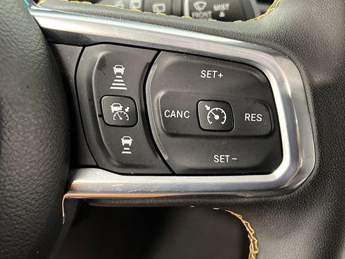 Used 2024 Jeep Wrangler Unlimited Sahara AWD/4WD image 46