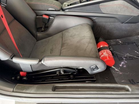 Used 2024 Porsche 911 GT3 RS RWD image 37