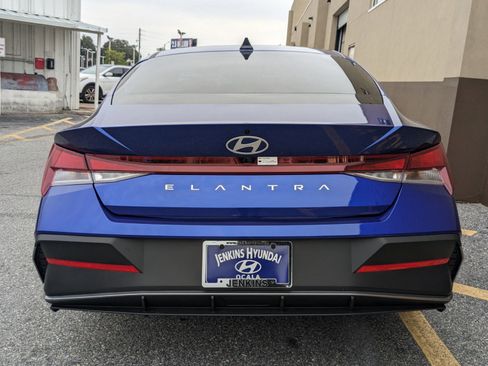 New 2025 Hyundai Elantra Sport image 6