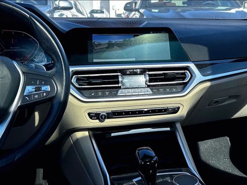 Used 2022 BMW 330i Sedan w/ Premium Package 2 RWD image 12
