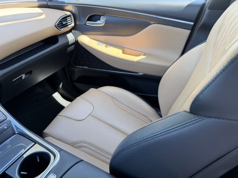 Used 2021 Hyundai Santa Fe Calligraphy image 17