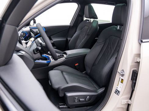 New 2026 BMW X3 xDrive30 w/ Premium Package image 15