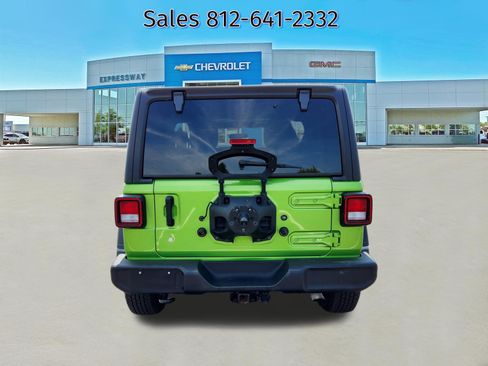 Used 2020 Jeep Wrangler Sport AWD/4WD image 6