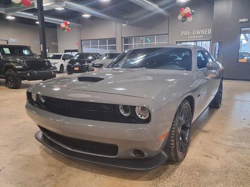 Used 2023 Dodge Challenger R/T w/ Blacktop Package image 4