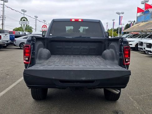 Certified 2025 RAM 2500 Big Horn AWD/4WD image 29