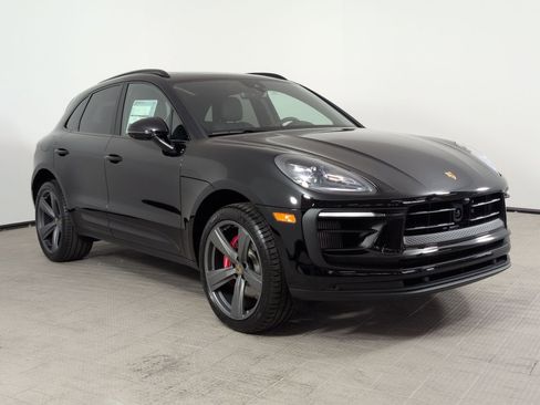 New 2026 Porsche Macan S AWD/4WD image 8