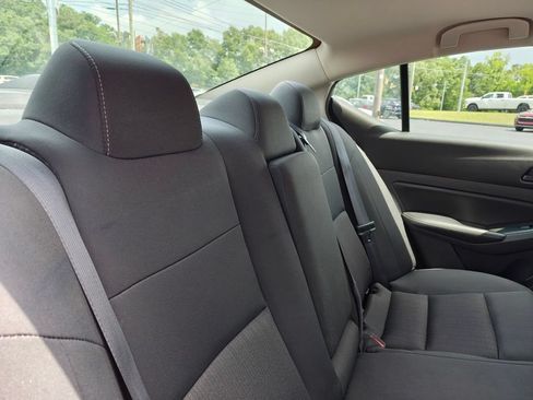 Used 2024 Nissan Altima 2.5 SV FWD image 31