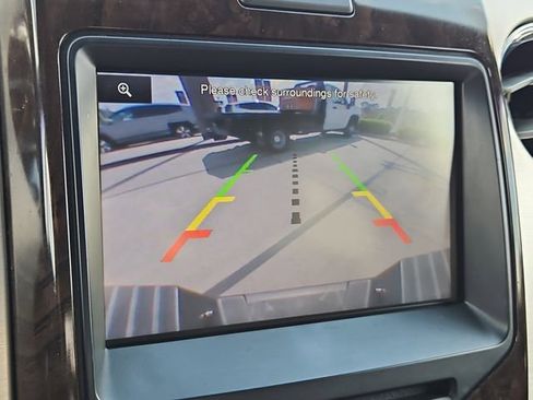 Used 2013 Ford F150 Platinum image 22