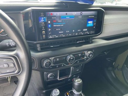 Used 2024 Jeep Wrangler Unlimited Sport AWD/4WD image 21