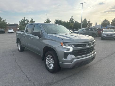 Used 2026 Chevrolet Silverado 1500 RST AWD/4WD image 3