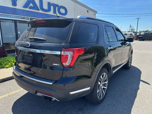 Used 2018 Ford Explorer Platinum AWD/4WD image 4