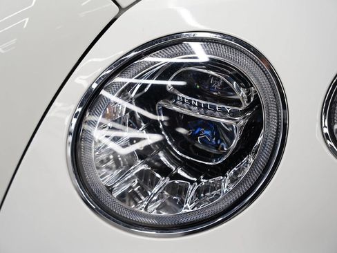 Used 2018 Bentley Bentayga Onyx Edition AWD/4WD image 4