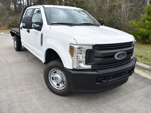 Used 2019 Ford F250 XL w/ Power Equipment Group image 2