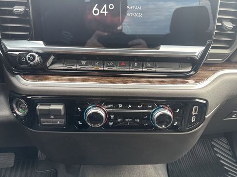 Used 2025 GMC Sierra 2500 SLE w/ SLE Convenience Package AWD/4WD image 41