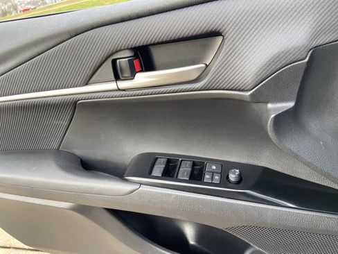 Used 2025 Toyota Camry SE image 45