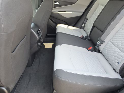 Used 2021 Chevrolet Equinox LT FWD image 9