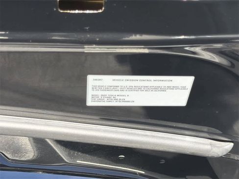 Used 2022 Tesla Model X image 9