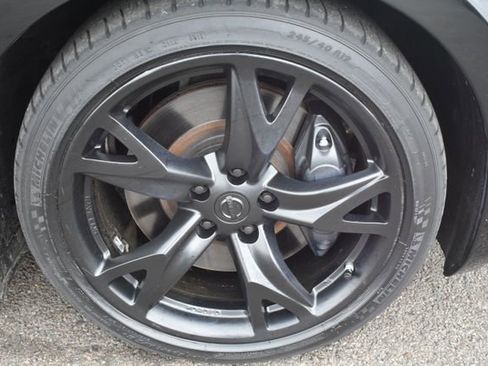 Used 2010 Nissan 370Z Touring w/ Sport Pkg RWD image 35