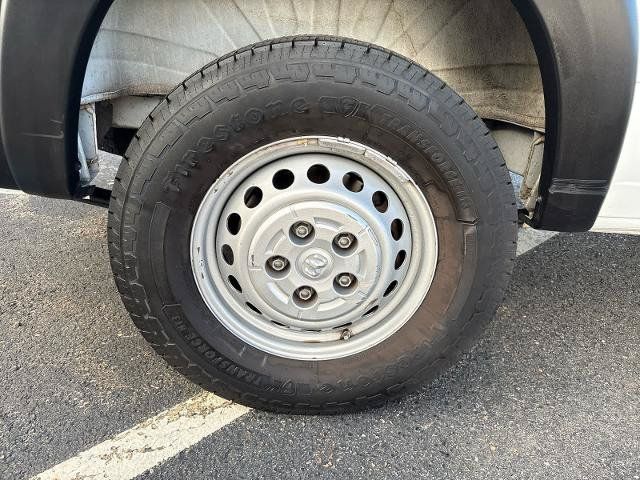 Used 2025 RAM ProMaster 2500 w/ Convenience Group FWD image 15