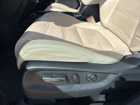 Used 2017 Honda CR-V Touring image 40