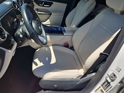 Used 2024 Mercedes-Benz GLC 300 image 13