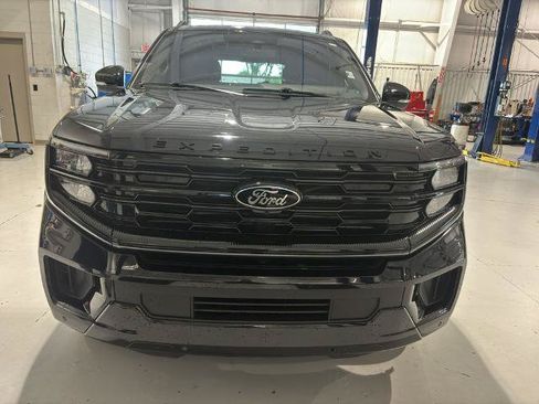 Certified 2025 Ford Expedition Platinum w/ Stealth Performance Package AWD/4WD image 2