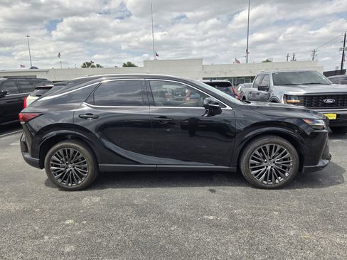 Used 2023 Lexus RX 350 FWD w/ Cold Area Package image 4