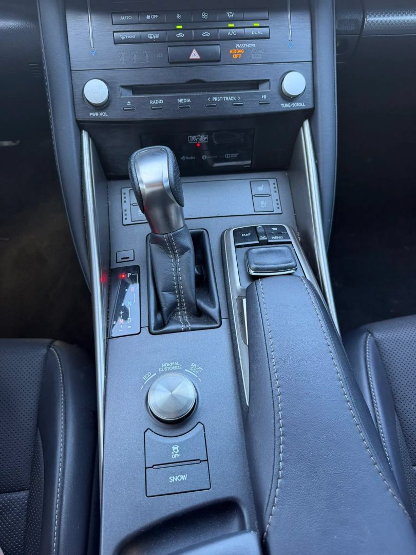 Used 2018 Lexus IS 350 F Sport RWD image 26