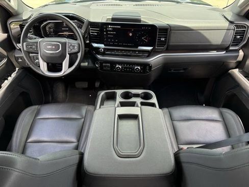 Used 2026 GMC Sierra 1500 SLT AWD/4WD image 11
