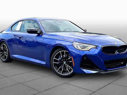 Used 2025 BMW M240i Coupe RWD image 3